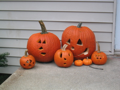 20061031_jack_o_lanterns_01.JPG